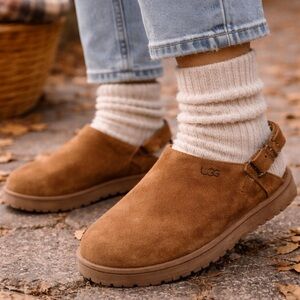 UGG women goldstar shoe